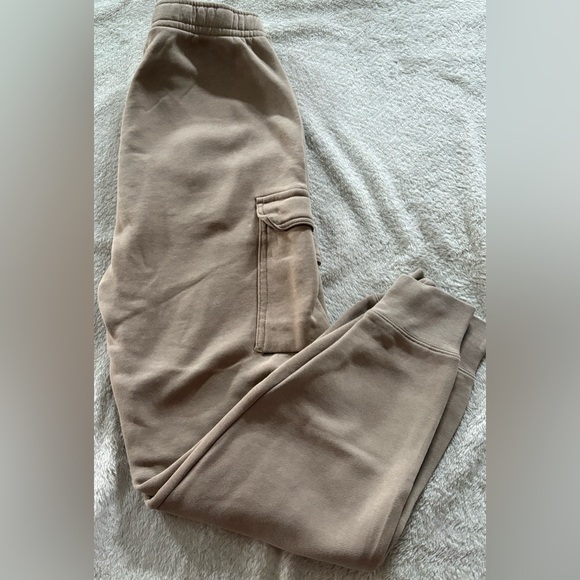 Nike Other - Nike Men's Beige Cargo Sweatpants (M)